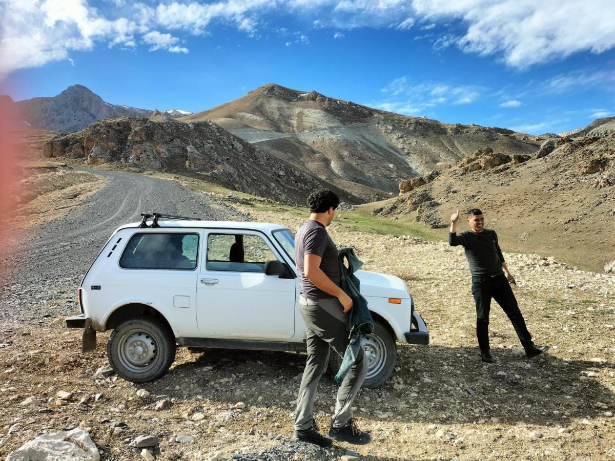 Zaur Guest Hause Hotel Xinaliq Exterior foto