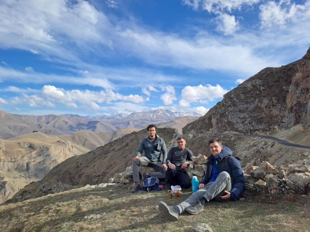 Zaur Guest Hause Hotel Xinaliq Exterior foto